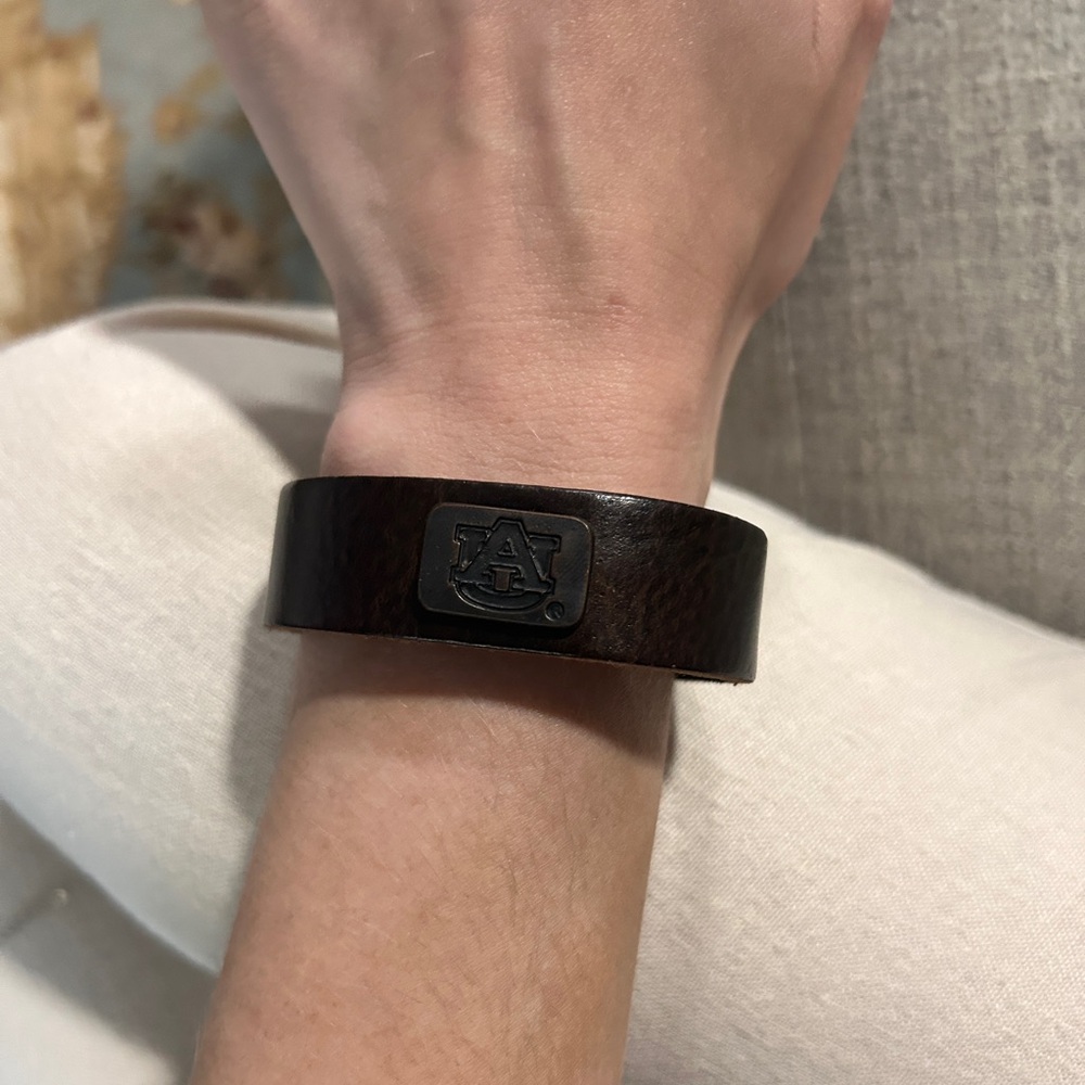 Leather bracelet